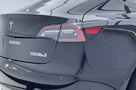 model3改保时捷车标 保时泰可以换成保时捷的车标吗