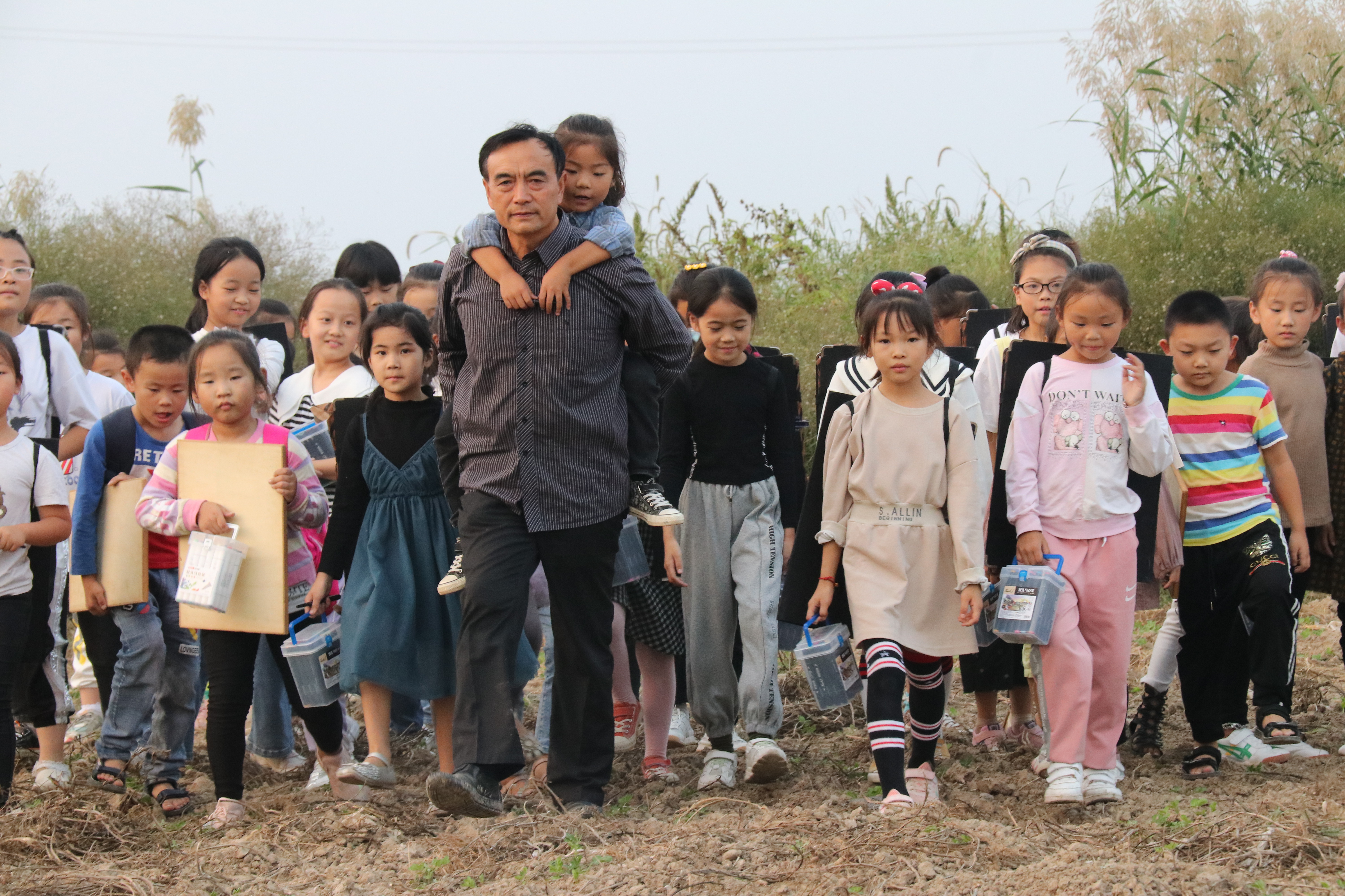 张集镇，美丽革命的孵化地——走进乡村学化妆的世界