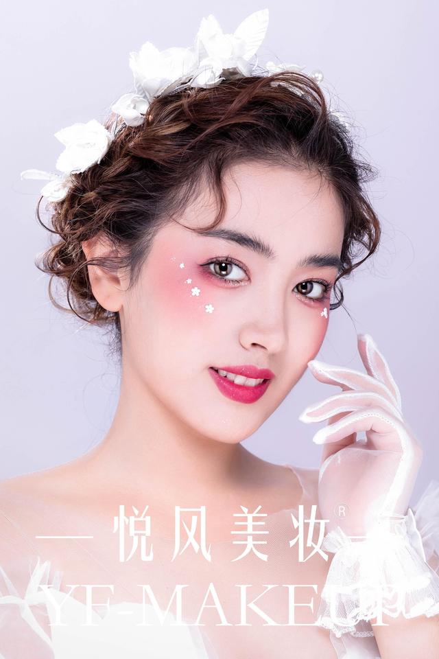 自己学化妆可去哪里