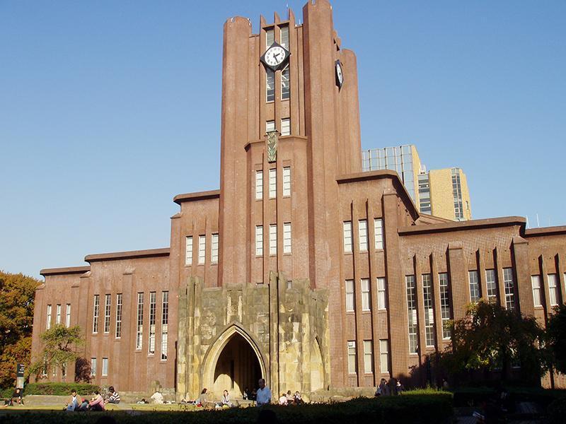 东京学化妆的大学