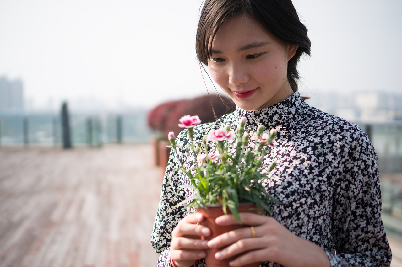 美心彩妆加盟指南，开启您的美妆事业之旅