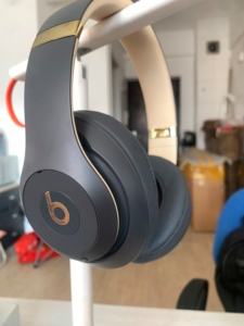 beats3耳机 beats3耳机套怎么拆