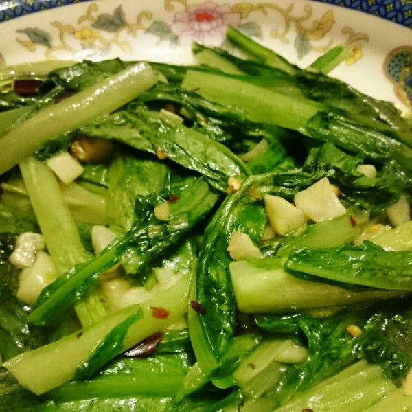 醋炒油麦菜怎么做好吃 醋炒油麦菜怎么做好吃窍门