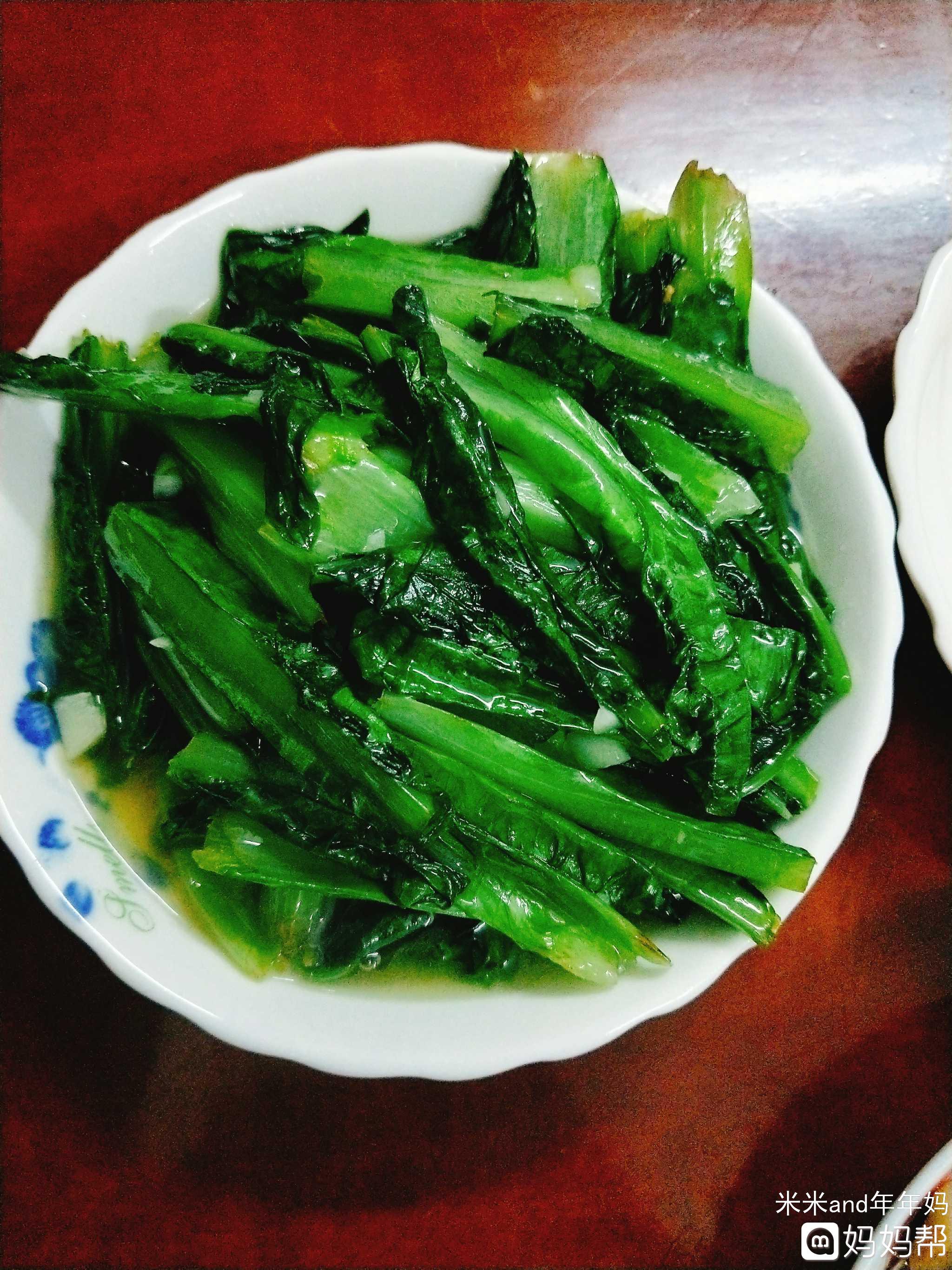 西红柿怎么做好吃油麦菜 西红柿炒油麦菜功效与作用