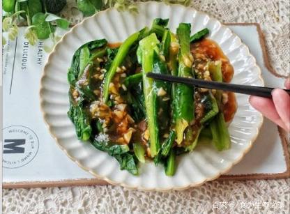 辅食食谱油麦菜怎么做好吃 辅食食谱油麦菜怎么做好吃视频