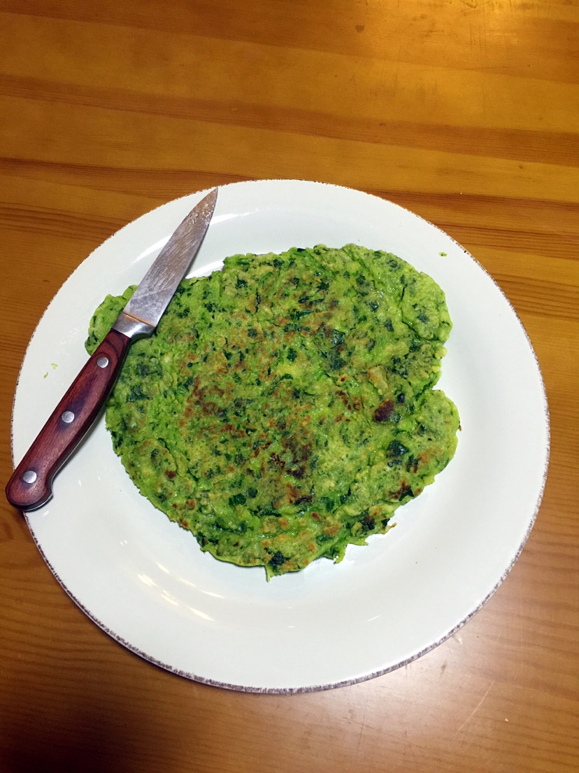 菠菜鸡蛋饼怎么做好吃 菠菜鸡蛋饼的功效与作用