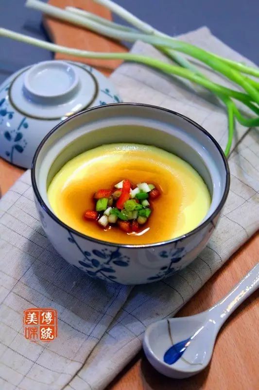 鸡蛋羹配什么主食好吃 鸡蛋羹配什么主食好吃又营养